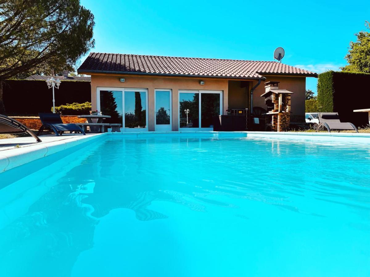 La Villa Perroquet Poncins المظهر الخارجي الصورة