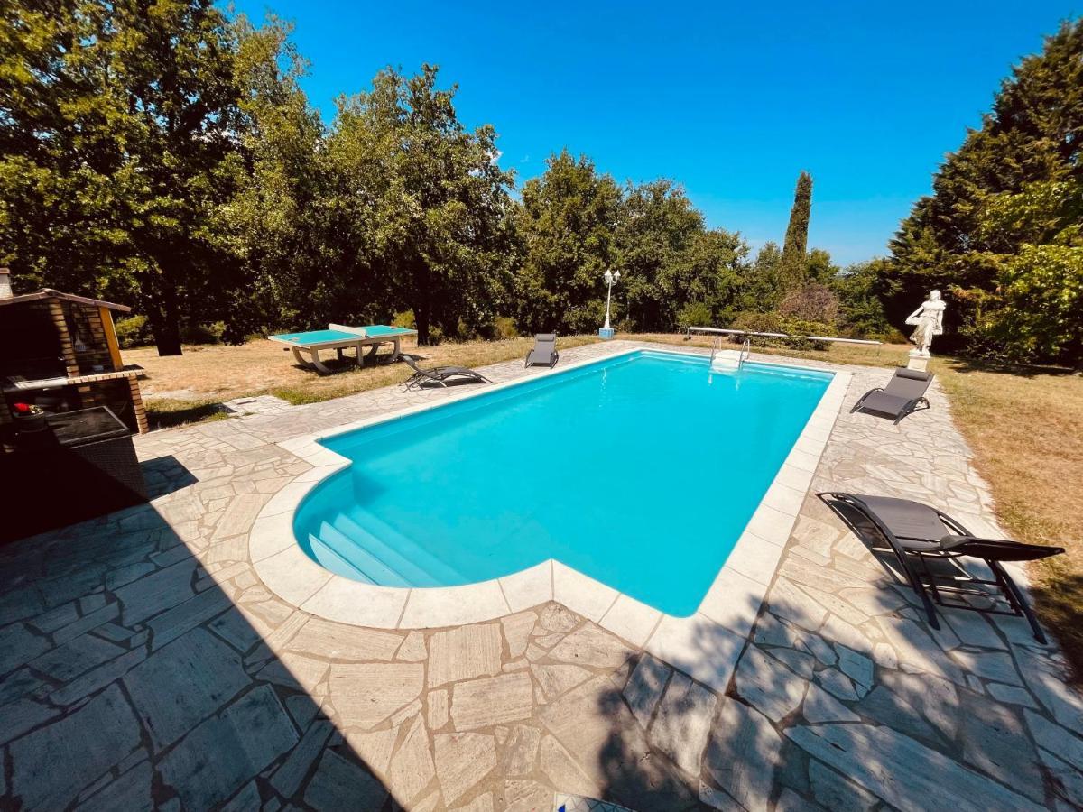 La Villa Perroquet Poncins المظهر الخارجي الصورة